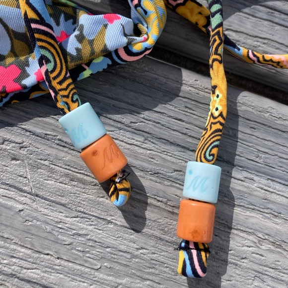 MAAJI Set - Alana String Triangle Bikini Top & Sunny Ruched Cheeky Bottom - S/L - Picture 9 of 16